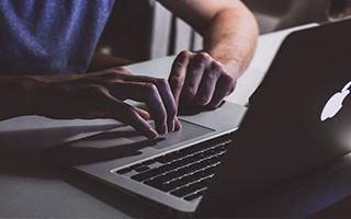 爱游戏综合娱乐-_风能动力极限运动：绿色环保的新尝试_，风能节能